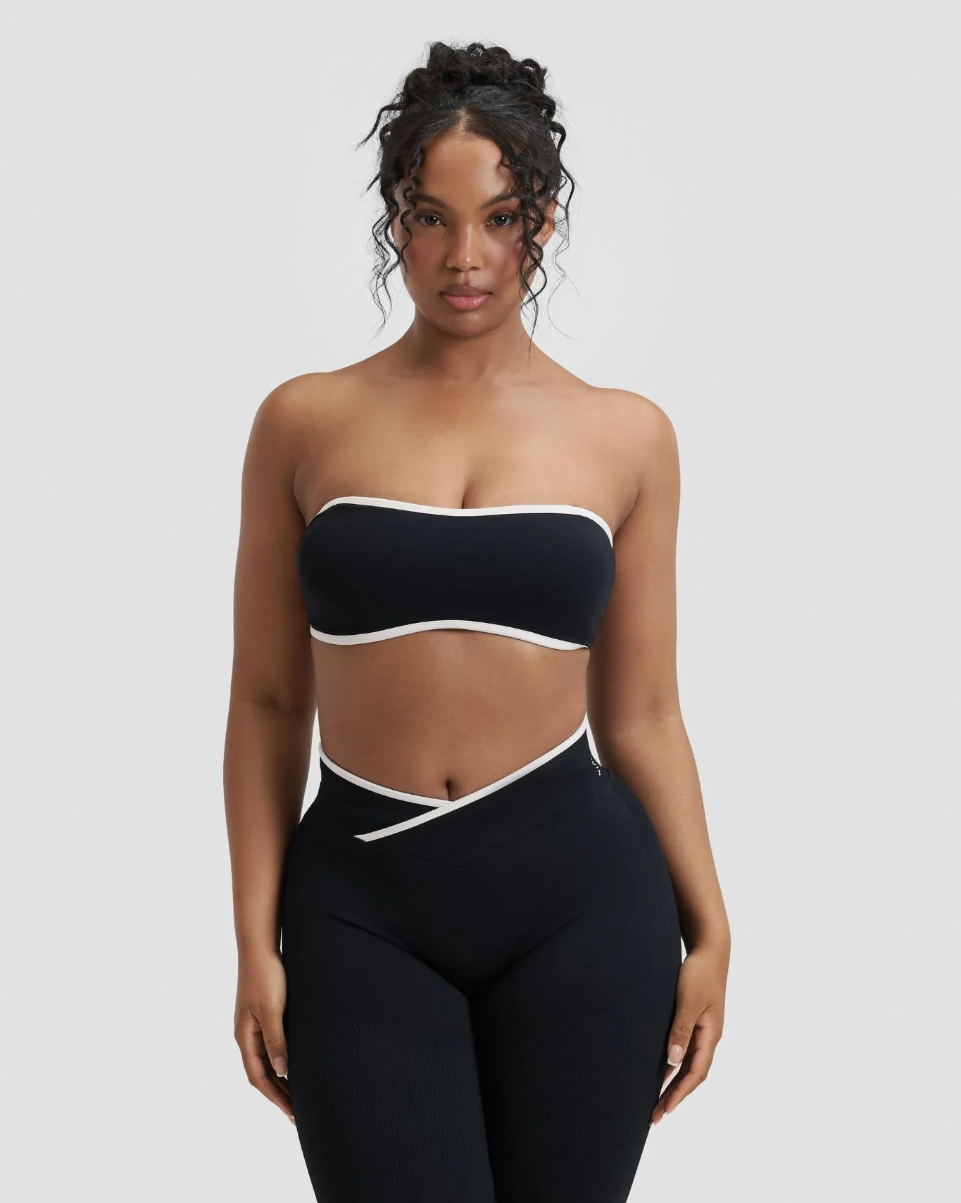 Elevate™ Outline Bandeau Bra | Night Black - Image 3
