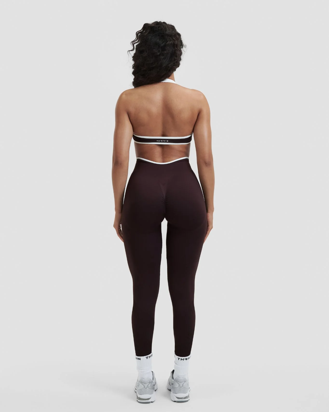 Elevate™ Outline V High Waist Leggings | Coffee - Image 4