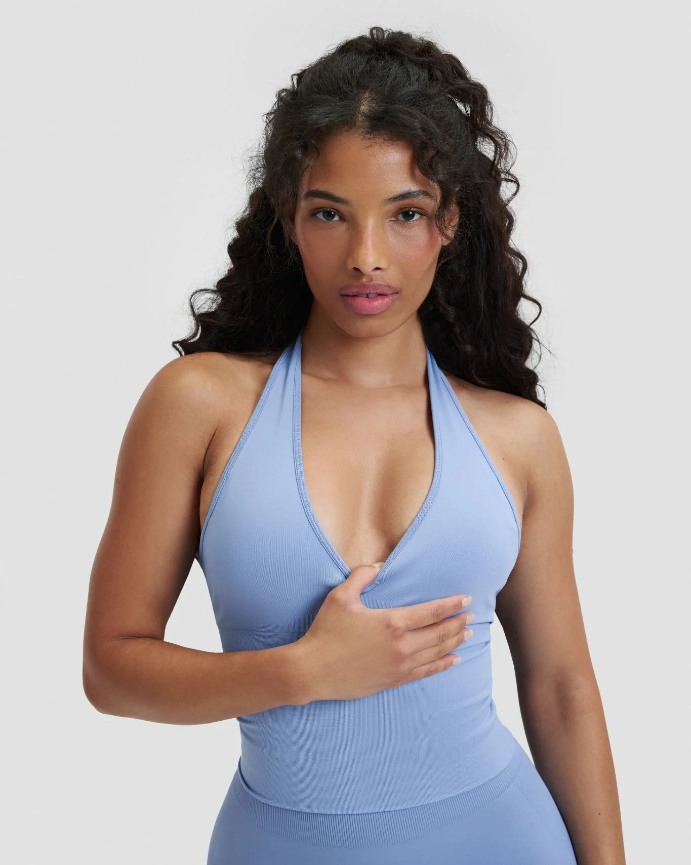 Elevate™ Sculpting Seamless Halterneck Top | Endless Sky - Image 3