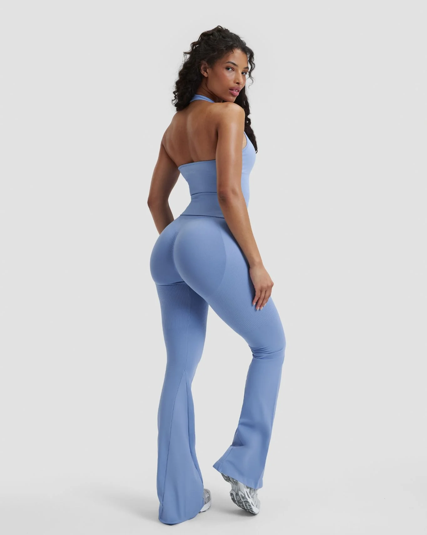 Elevate™ Sculpting Seamless Halterneck Top | Endless Sky - Image 8