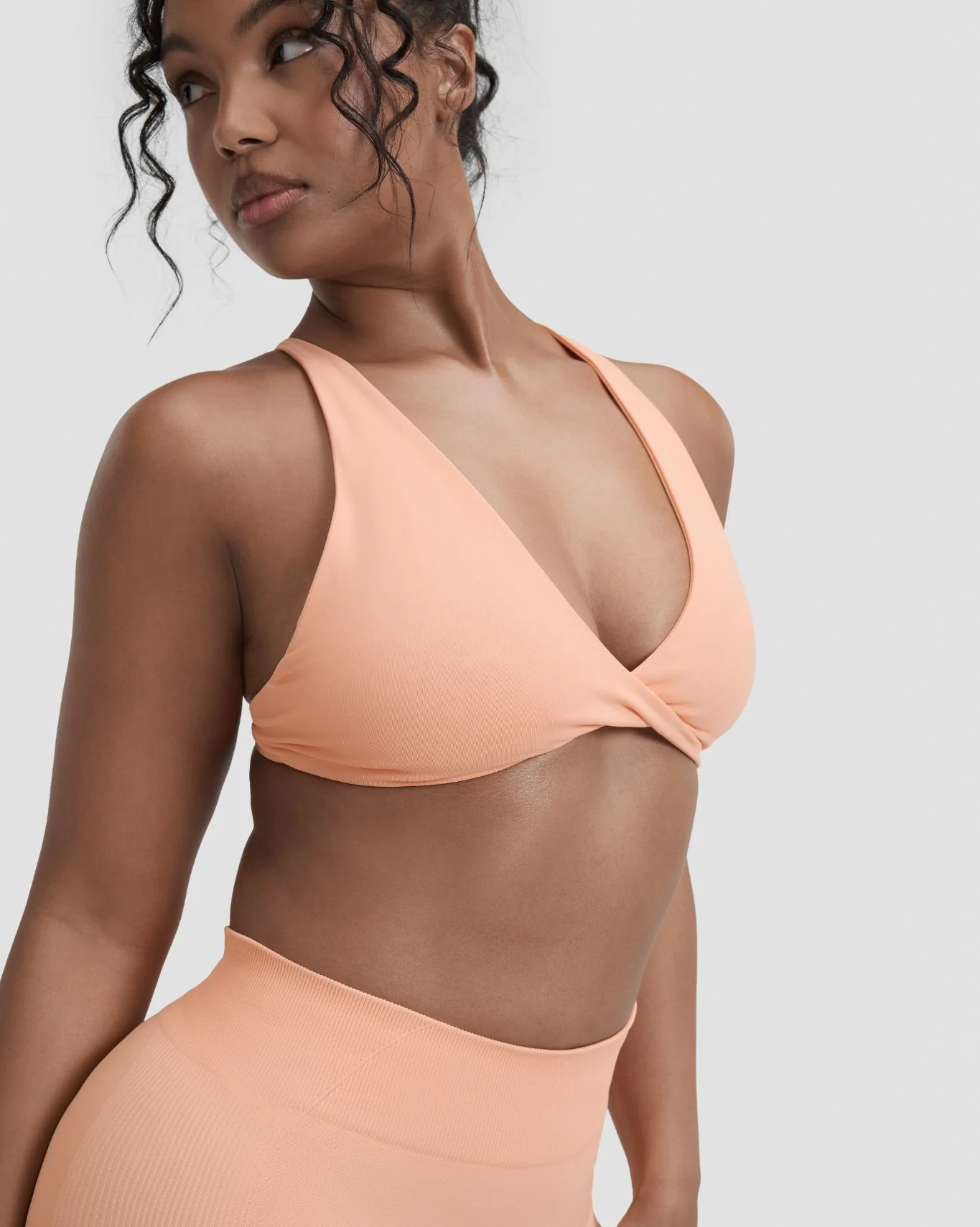 Elevate™ Sculpting Seamless Twisted Bra | Melon Ice - Image 7